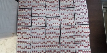 İzmir Karşıyaka’da durdurulan motosikletten 402 sentetik hap çıktı