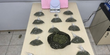 İzmir Kemalpaşa'da uyuşturucu operasyonu: 2 şüpheli tutuklandı