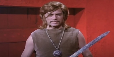 Tarkan Altın Madalyon büyücü Goşa kim Honoriya kraliçe kimdir hangi kalede çekildi?