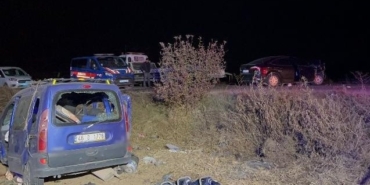 Afyon Bolvadin Çobanlar yolunda trafik kazası: 2 ölü, 5 yaralı