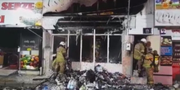 İzmir Aliağa Kültür Mahallesi’nde trafo patladı, market deposunda yangın çıktı