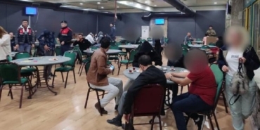 İzmir Bornova Beşyol Mahallesi kumar baskını: 1 ayda 3 defa mühürlendi