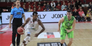 İzmir Pınar Karşıyaka'dan McCollum açıklaması