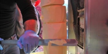 Kaşar peyniri döneri İzmir’de yapıldı