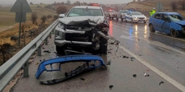 Kütahya Gediz yolu Eskigediz trafik kazası: 4 yaralı