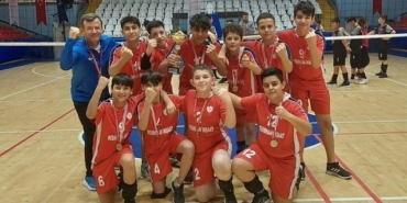 Manisa Okullar Arası Yıldız Kızlar ve Erkekler Voleybol Turnuvası