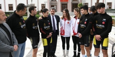 Muğla’nın başarılı dağ ve yol bisikletçilerini Vali Orhan Tavlı ağırladı