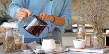 Bitki çaylarının faydaları zararları: Bilinçli tüketilmeli