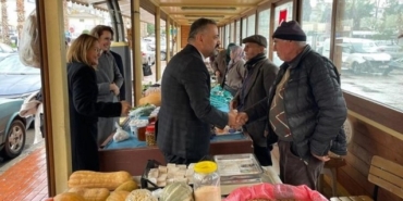 CHP İzmir İl Başkanı Şenol Aslanoğlu’ndan bir günde 4 ilçe, 8 program