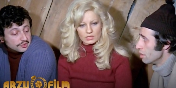 Mavi Boncuk filmi nerede çekildi gazinosu nerede kaç yılında çekildi oyuncuları isimleri