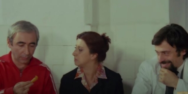 Hababam Sınıfı Dokuz Doğuruyor filmi ne zaman hangi yıl çekildi oyuncuları Ayşe Ömer kim çekildiği yer nerede?