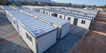 İzmir Büyükşehir Belediyesi Kahramanmaraş'ta konteyner kent kurdu