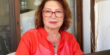 Gülseren Budayıcıoğlu aslen nereli burcu ne evli mi eşi kim biyografi kitapları tv dizileri