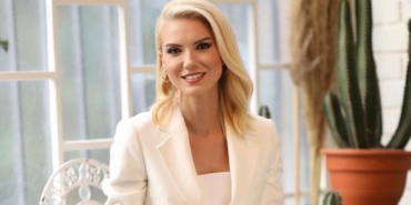 Pelin Çift aslen nereli burcu ne boyu kaç Pelin Çift evli mi eşi kim çocuğu var mı kiminle evli?