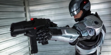 Robocop filmi kaç yılında çekildi ne zaman oyuncuları kim nerede çekildi konusu ne?