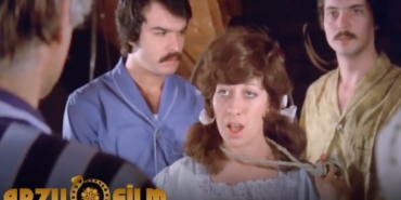 Gülen Gözler filmi nerede çekildi oyuncuları karakterleri Hasret kim ne zaman kaç yılında çekildi?