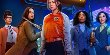 Barut Kokteyli filmi ne zaman çekildi hangi kanalda oynuyor konusu ne oyuncuları isimleri