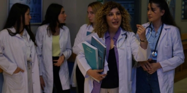 Hayatımın Neşesi dizisi nerede çekiliyor hangi gün oynuyor hangi kanalda oyuncuları isimleri