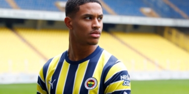 Jayden Oosterwolde aslen nereli hangi takımdan geldi hangi takımlarda oynadı kaç gol attı?