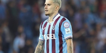 Berat Özdemir aslen nereli evli mi hangi takımdan geldi hangi takımlarda oynadı kaç gol attı?