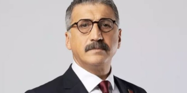 Cem Davran aslen nereli boyu kaç burcu ne evli mi eşi kim Cem Davran oynadığı diziler filmler