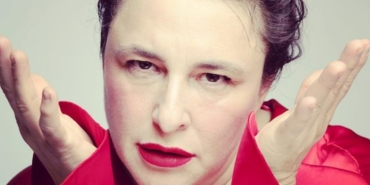 Esra Dermancıoğlu aslen nereli burcu ne evli mi eşi sevgilisi kim oynadığı tv dizileri filmleri