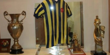 Fenerbahçe'nin Süper Lig şampiyonlukları ve Fenerbahçe'nin Türkiye Kupası şampiyonlukları