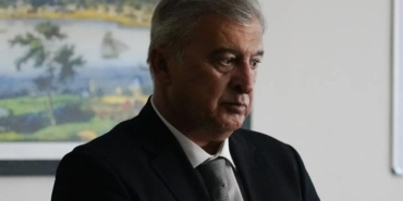 Hüseyin Avni Danyal aslen nereli burcu ne evli mi eşi kimdir oynadığı tv dizileri filmleri