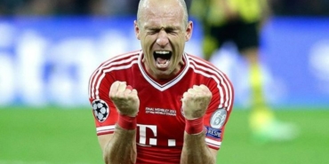 Arjen Robben kariyeri boyunca kaç gol attı hangi takımlarda oynadı aslen nereli kimdir?