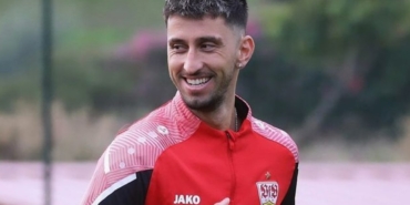 Atakan Karazor aslen nereli kimdir hangi takımda oynuyor hangi takımlarda oynadı kaç gol attı?