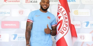 Britt Assombalonga kimdir nereli kaç gol attı hangi takımdan geldi hangi takımlarda oynadı?