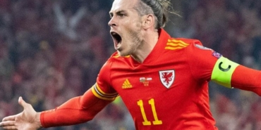 Gareth Bale kariyeri boyunca kaç gol attı hangi takımlarda oynadı aslen nereli futbolu ne zaman bıraktı?