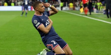 Mbappe toplam kaç gol attı hangi takımda oynuyor Mbappe hangi takımlarda oynadı aslen nereli?