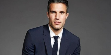 Robin van Persie kariyeri boyunca kaç gol attı aslen nereli kimdir hangi takımlarda oynadı?