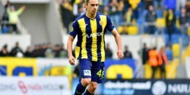 Taylan Antalyalı kimdir nereli hangi takımdan geldi hangi takımlarda oynadı kaç gol attı?