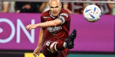 Andres iniesta kariyeri boyunca kaç gol attı hangi takımlarda oynadı aslen nereli kimdir?