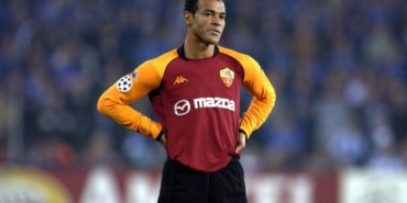 Futbolcu Cafu kariyeri boyunca kaç gol attı hangi takımlarda oynadı aslen nereli kimdir?