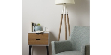 Yatak Odasının Kullanışlı Parçaları: Komodinler