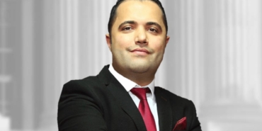 Ünlü avukat Rezan Epözdemir, Seçil Erzan davasından çekilmek için Hakan Ateş’in baskı yaptığını duyurdu