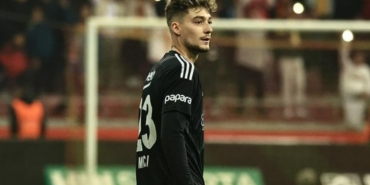 Futbolcu Ernest Muçi hangi takımdan geldi aslen nereli hangi takımlarda oynadı kaç gol attı?