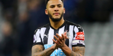 Jamaal Lascelles hangi takımda oynuyor aslen nereli hangi takımlarda oynadı kaç gol attı?