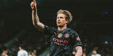 Kevin De Bruyne aslen nereli hangi takımda oynuyor hangi takımlarda oynadı kaç gol attı?