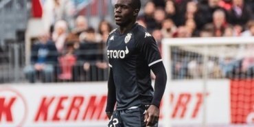 Futbolcu Malang Sarr aslen nereli hangi takımda oynuyor hangi takımlarda oynadı kaç gol attı?