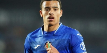 Mason Greenwood aslen nereli hangi takımda oynuyor hangi takımlarda oynadı kaç gol attı?