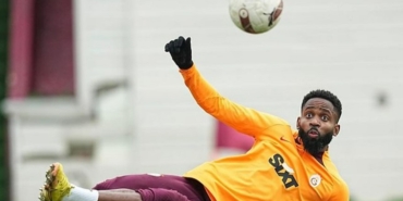 Cedric Bakambu hangi takımda oynuyor hangi takımlarda oynadı kaç gol attı aslen nereli?