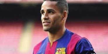 Douglas Pereira dos Santos hangi takımda oynuyor hangi takımlarda oynadı aslen nereli kaç gol attı?