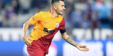 Futbolcu Emre Kılınç hangi takımda oynuyor hangi takımlarda oynadı aslen nereli kaç gol attı?