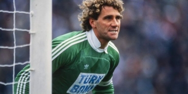 Jean-Marie Pfaff kariyeri boyunca kaç gol yedi hangi takımlarda oynadı aslen nereli kimdir?