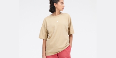 Kadınların Tarzını Yansıtan Tişört Seçenekleri