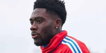 Alphonso Davies hangi takımlarda oynadı hangi takımda oynuyor aslen nereli kaç gol attı?